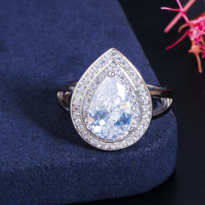Green Crystal Teardrop Ring – Women’s Jewelry